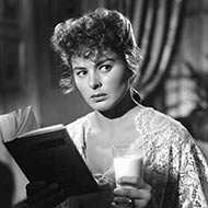 scene from Gaslight with Ingrid Bergman