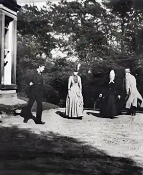 Roundhay Garden Scene film scene still